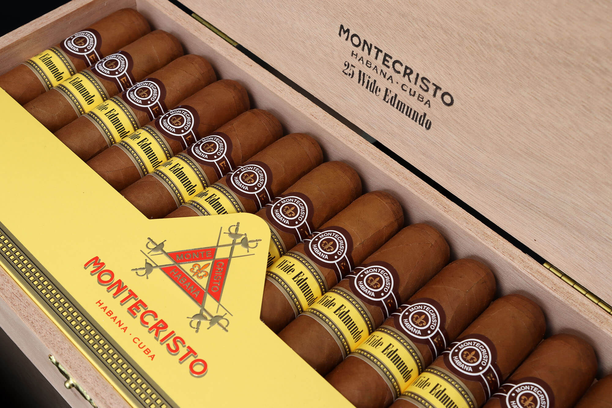 Box of 25 Montecristo Wide Edmundo cigars