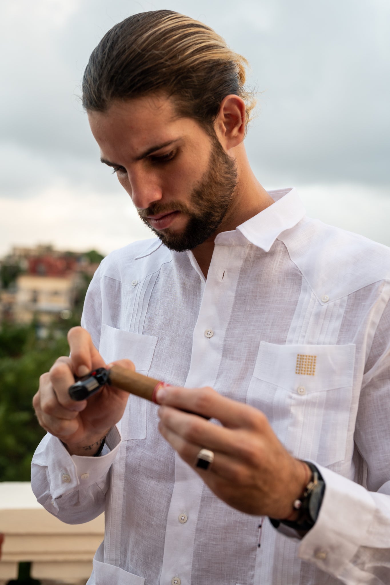 Cohiba Atmosphere Guayabera Slim Fit