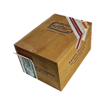 Ramon Allones Eminencia Cigar (Ex. Suiza 2005)