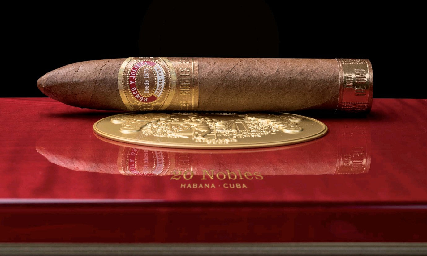 Romeo y Julieta Linea de Oro Nobles Box Closed