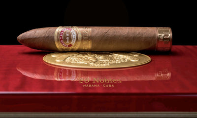 Romeo y Julieta Linea de Oro Nobles Box Closed