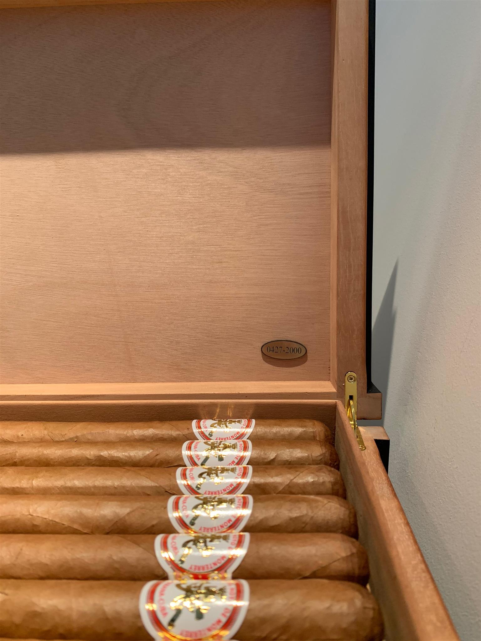Hoyo de Monterrey Maravillas Cigar for sale online