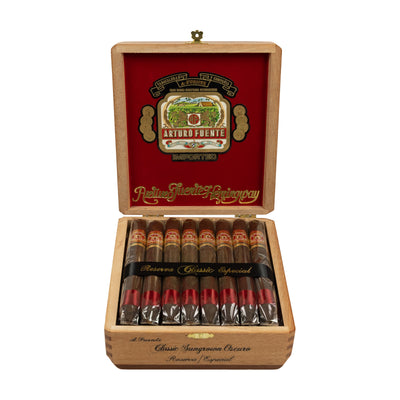 Arturo Fuente Hemingway Classic V Oscuro Sun Grown - open box of 25 cigars